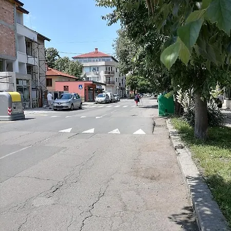 White Home-apartament شقة