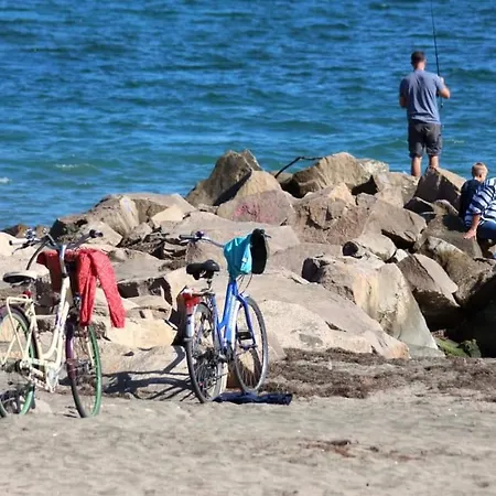 شقة White Home-apartament بورغاس