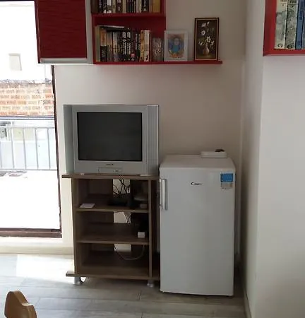 White Home-apartament شقة