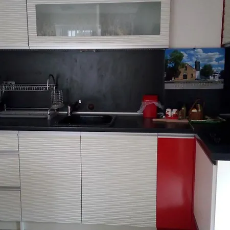 White Home-apartament * بورغاس