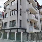 White Home-apartament Апартаменты Бургас