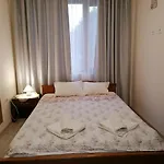 شقة White Home-apartament *
