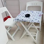 شقة White Home-apartament بورغاس