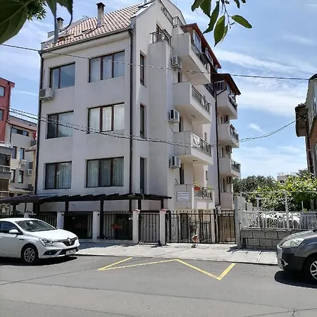White Home-apartament Burgasz