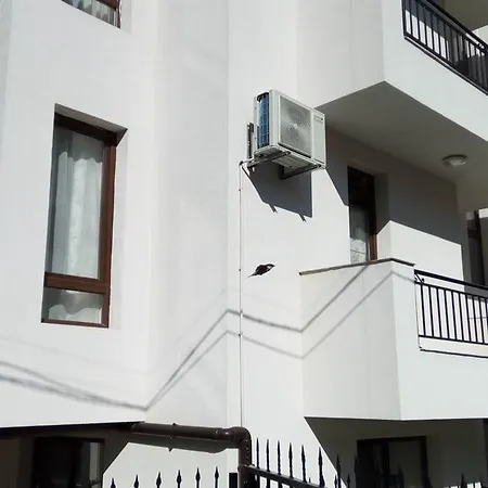White Home-apartament Apartman *