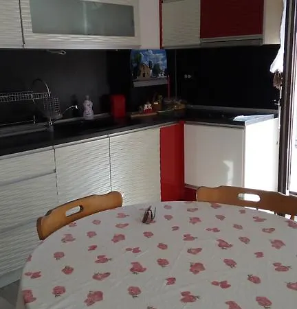 Διαμέρισμα White Home-apartament Μπουργκάς