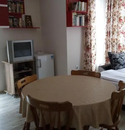 White Home-apartament Διαμέρισμα Μπουργκάς