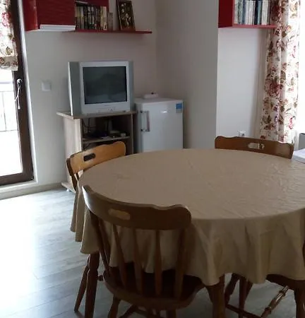 White Home-apartament * Μπουργκάς