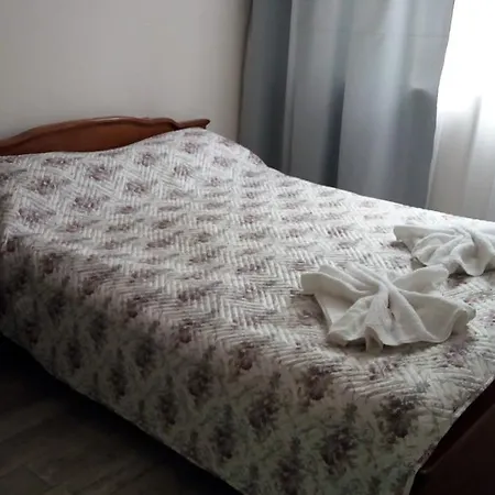 White Home-apartament Apartman *