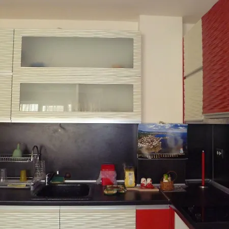 White Home-apartament Διαμέρισμα Μπουργκάς