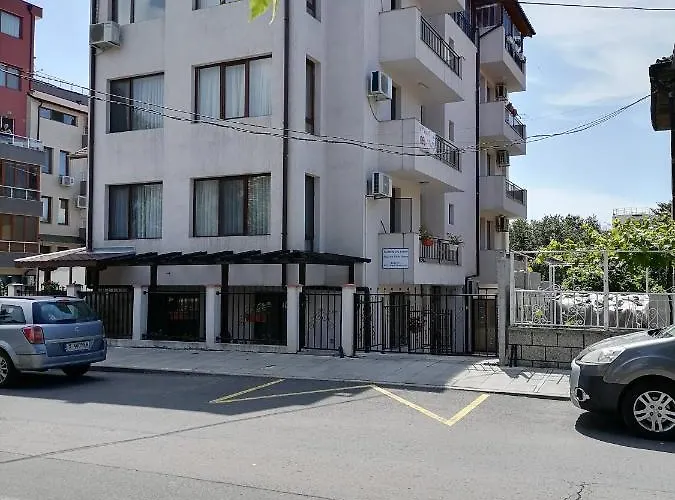 Appartamento White Home-apartament *