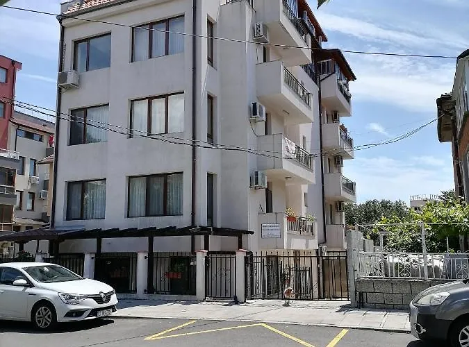 White Home-apartament Burgas