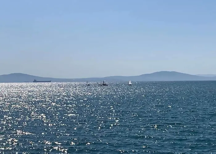 Appartamento White Home-apartament Burgas