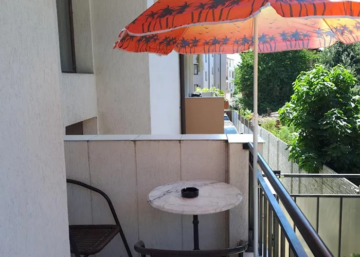 White Home-apartament